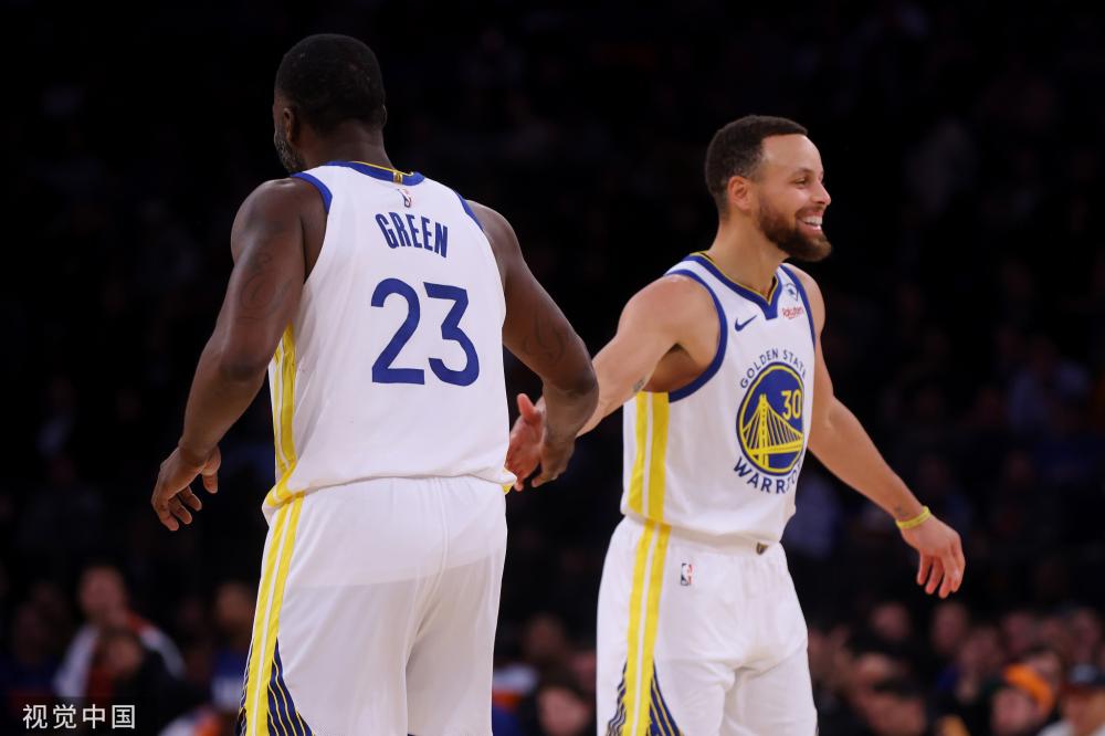 对活塞时暴 对活塞时暴